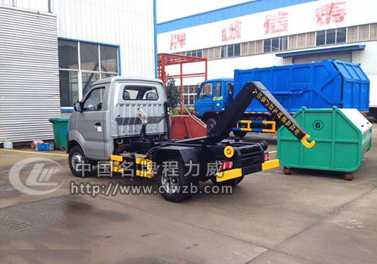 王牌小型3方勾臂垃圾車（國(guó)五）