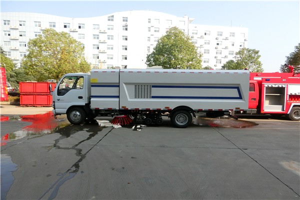 慶鈴五十鈴洗掃車