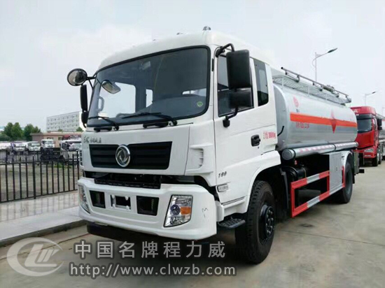 國五東風(fēng)12.5方運(yùn)油車