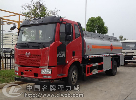 國五解放單橋油罐車