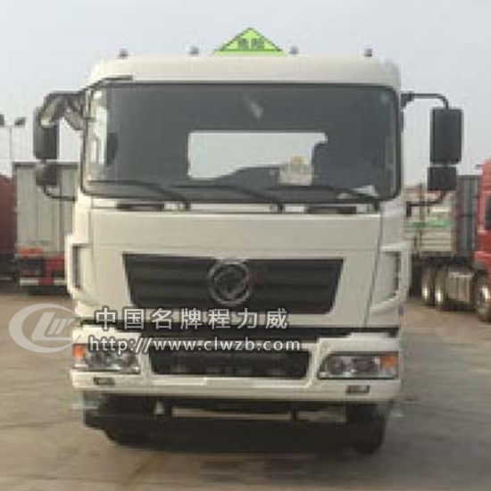 東風天龍鋁合金運油車30.3立方