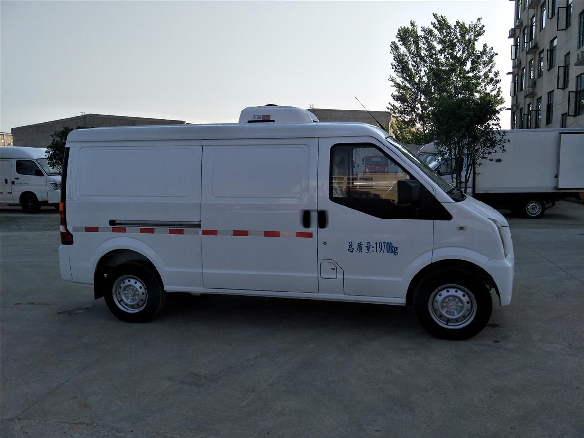 東風(fēng)小康面包式商務(wù)冷藏車