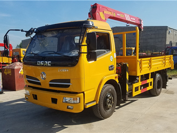 小型藍牌福瑞卡3.2噸隨車吊