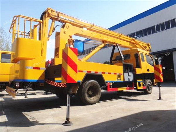 東風(fēng)多利卡18米高空作業(yè)車(chē)