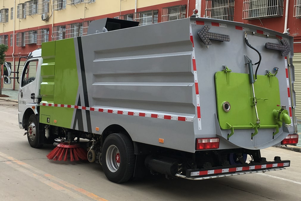 國六東風(fēng)5噸洗掃車