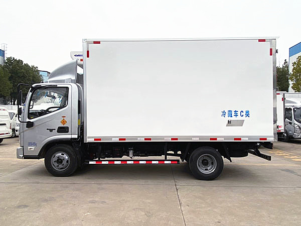 福田歐馬可S1國(guó)六藍(lán)牌冷藏車(chē)